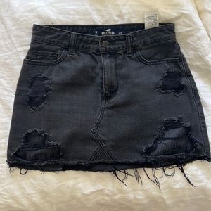 HOLLISTER HIGH RISE DENIMN SKIRT